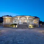 Chrysoula Βίλα Αλυκανάς